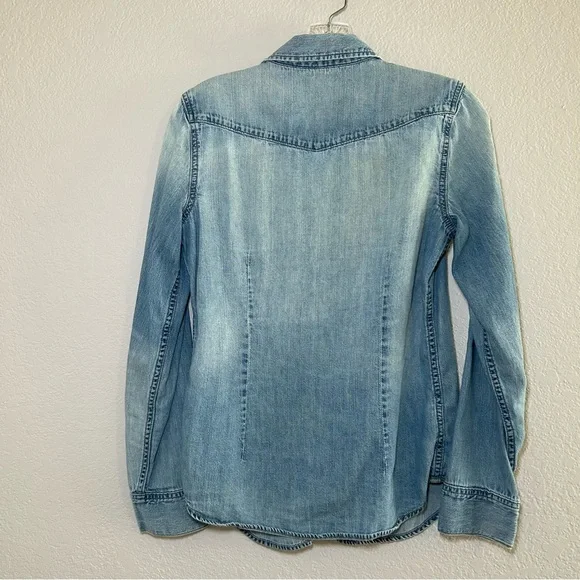 GAP Light Blue Denim Button Down Shirt women’s small western country casual - Picture 7 of 7